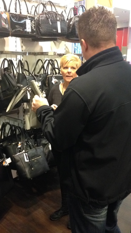 LANGUAGE COURSE ABROAD Wales and England 2016 - Patrik Shopping, LONDON, ENGLAND